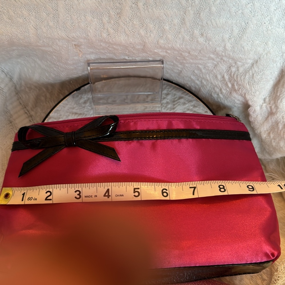 Lancôme Pink Makeup Women's 2 Bag Set! NWOT! - Picture 11 of 12